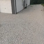 Privee Dans Maison Familiale Bed & Breakfast