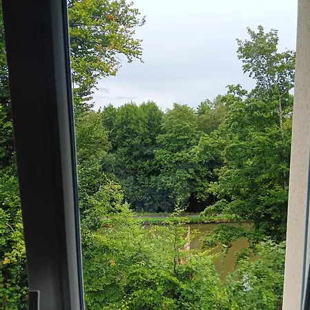Privee Dans Maison Familiale Bed & Breakfast Charmes (Vosges)