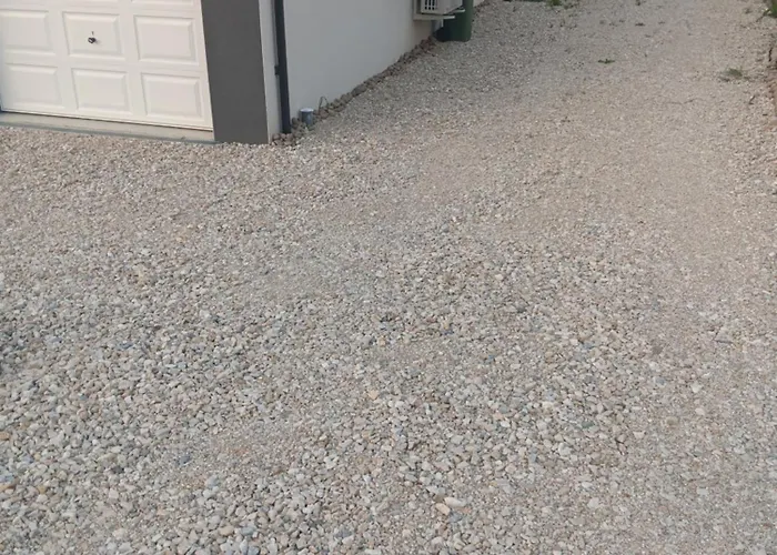 Privee Dans Maison Familiale Bed & Breakfast